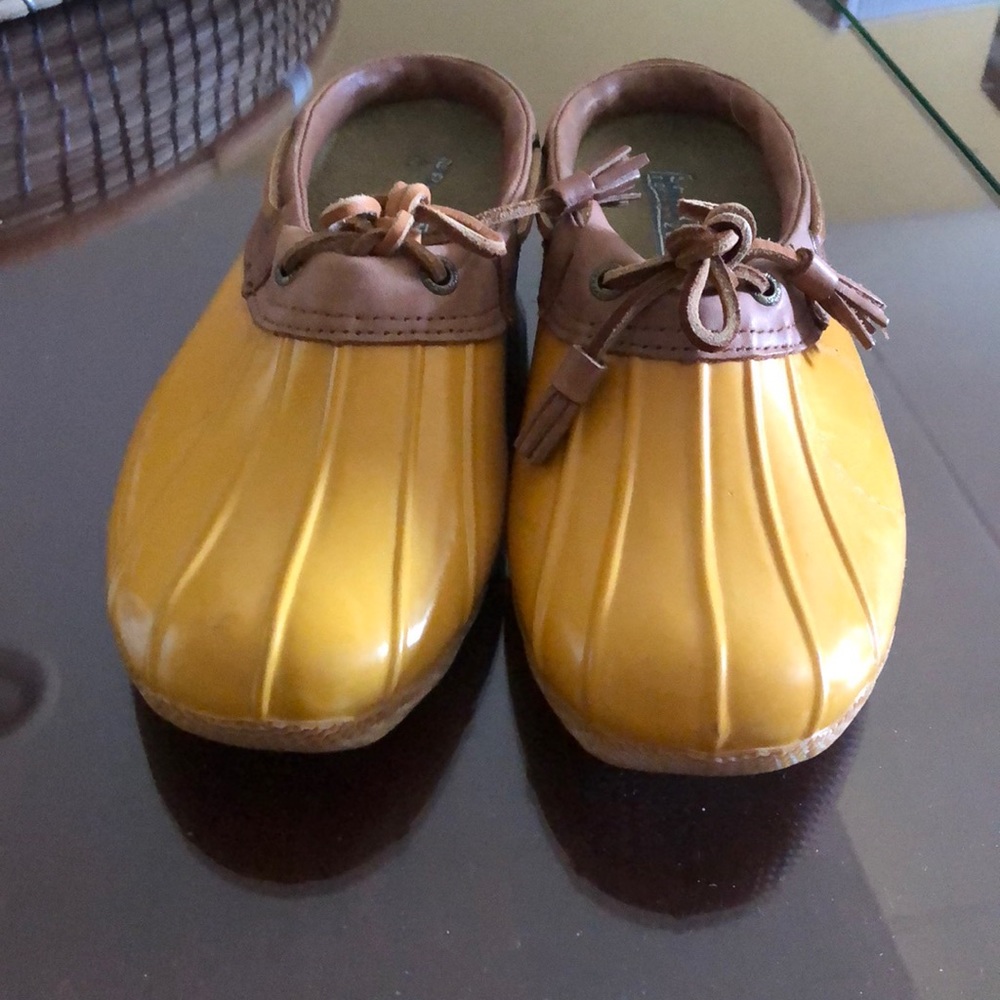 Sperrys size 8